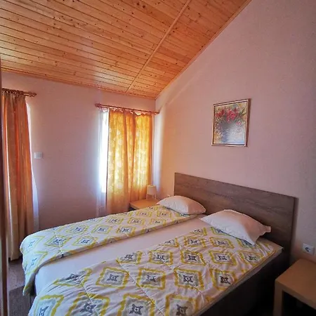 Guest House Ezerets 3* Ezerets