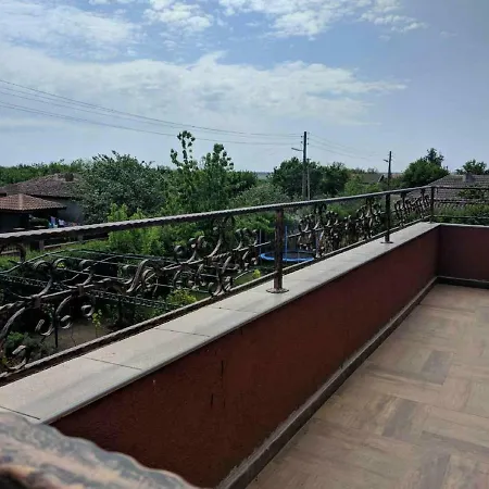 Guest House Ezerets
