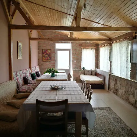 Guest House Ezerets Гостевой дом