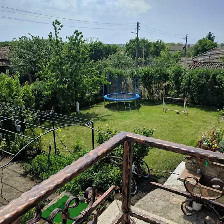 Guest House Ezerets Гостевой дом Ezerets